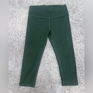 Fabletics Cropped Green Legging